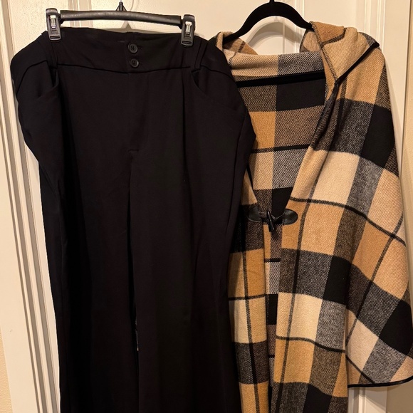 Plaid Hooded Ruana Wrap – One Size Plus Friendly 🖤🤎🤍 - Picture 5 of 8